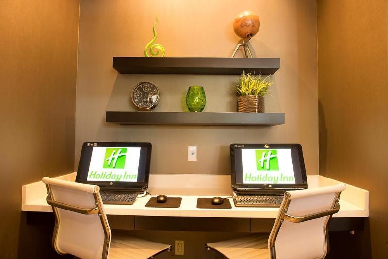 Glo Best Western Mississauga Corporate Centre Exterior photo
